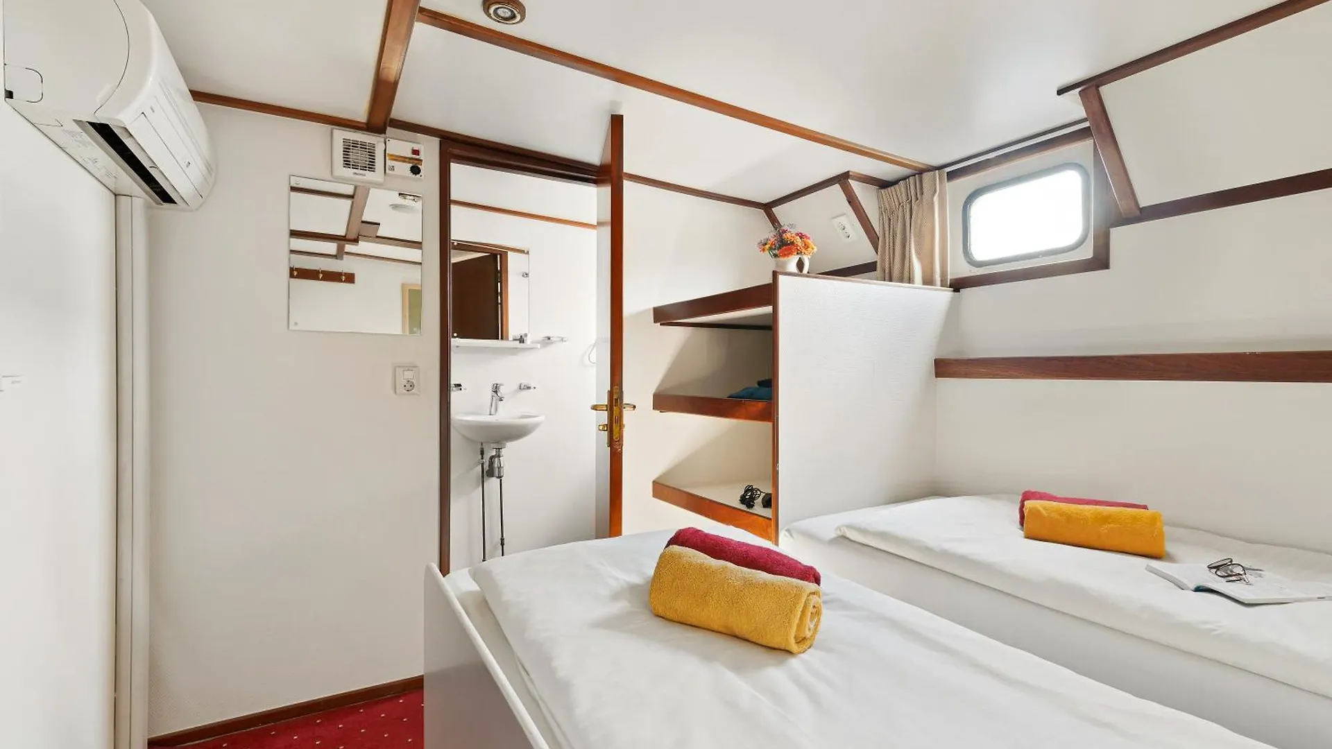 Botel Liza Marleen Amszterdam 4*,  Hollandia